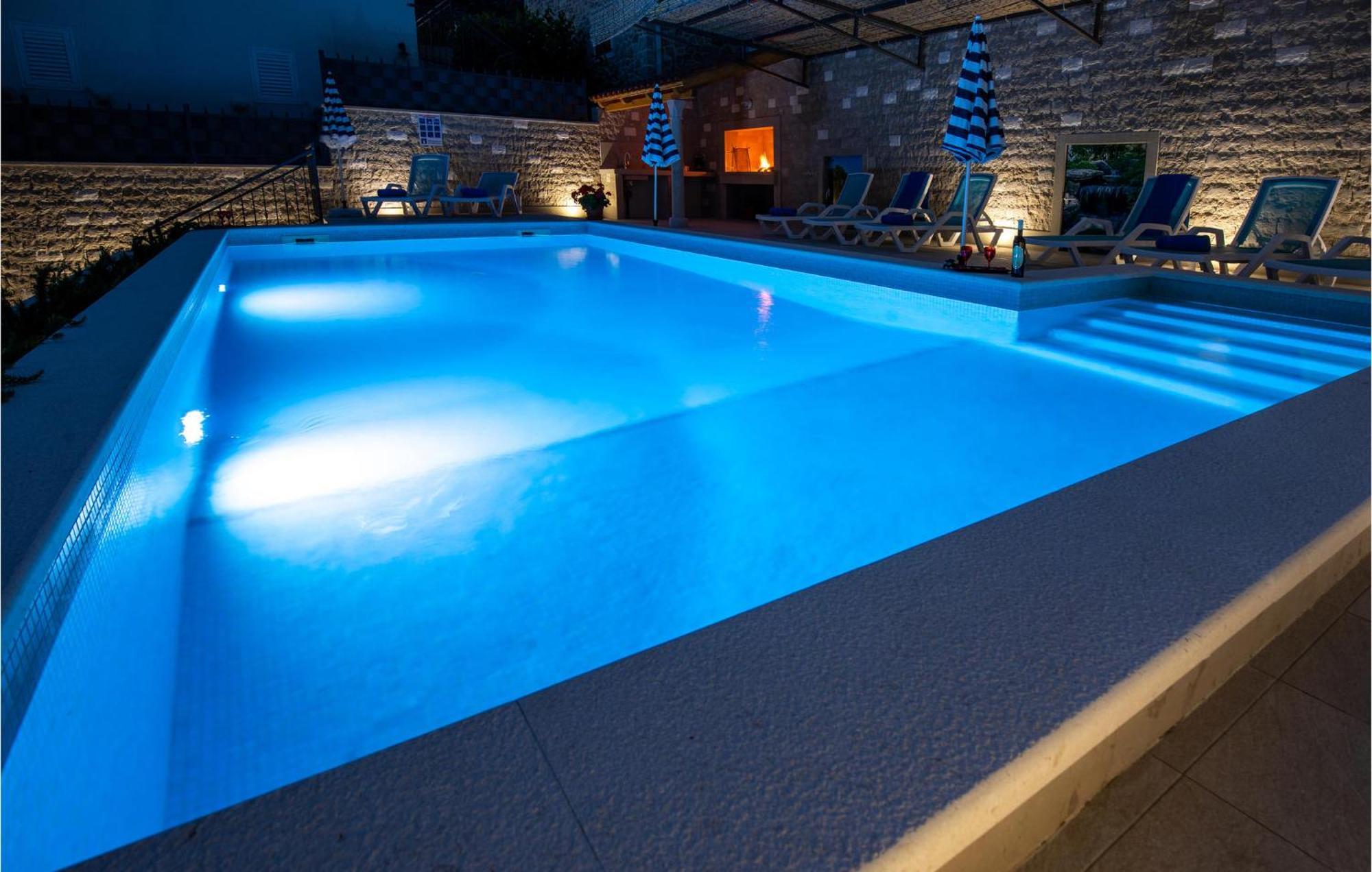 Lovely Home In Klek With House A Panoramic View Exterior foto